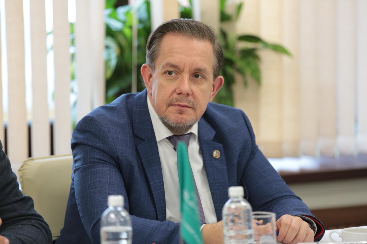 Принял участие в заседании ВЦИОМ на тему: «Цифровое влияние: дети в статусе онлайн»